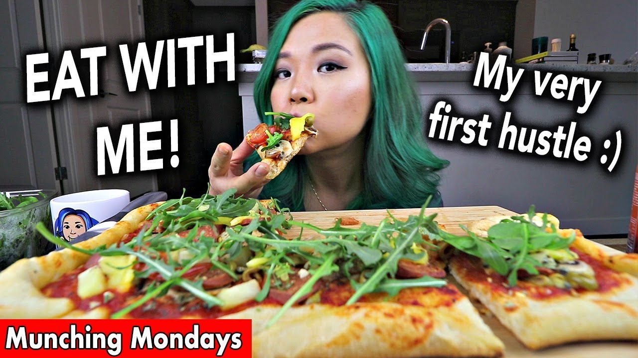 VEGAN PIZZA MUKBANG // Munching Mondays Ep.10